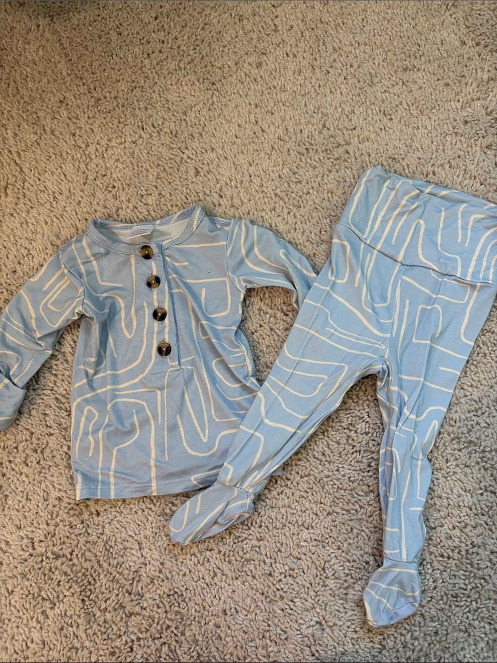 Lou Lou & company top and bottom set